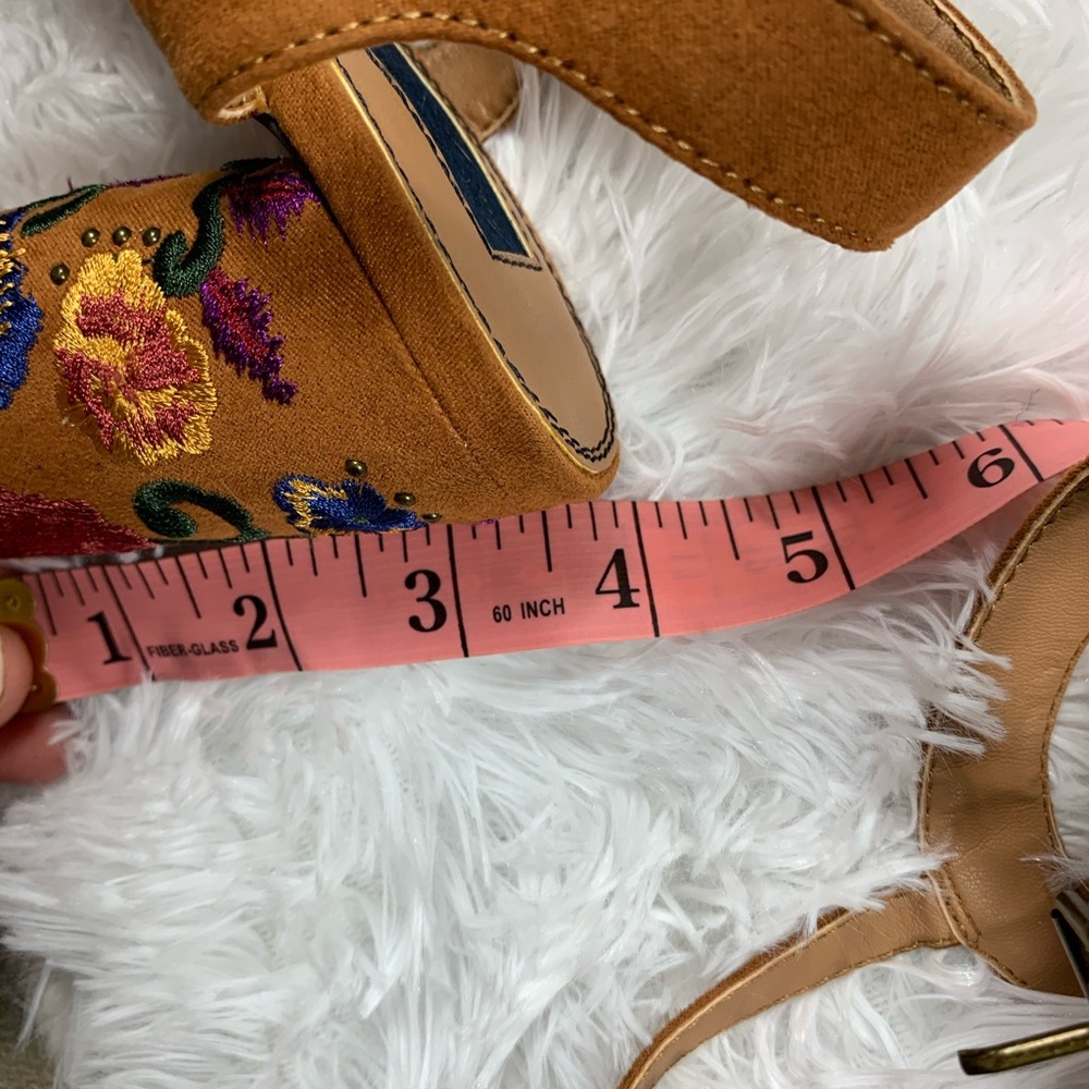 MARI A Boho Embroidered Strap Shoes - Picture 6 of 6